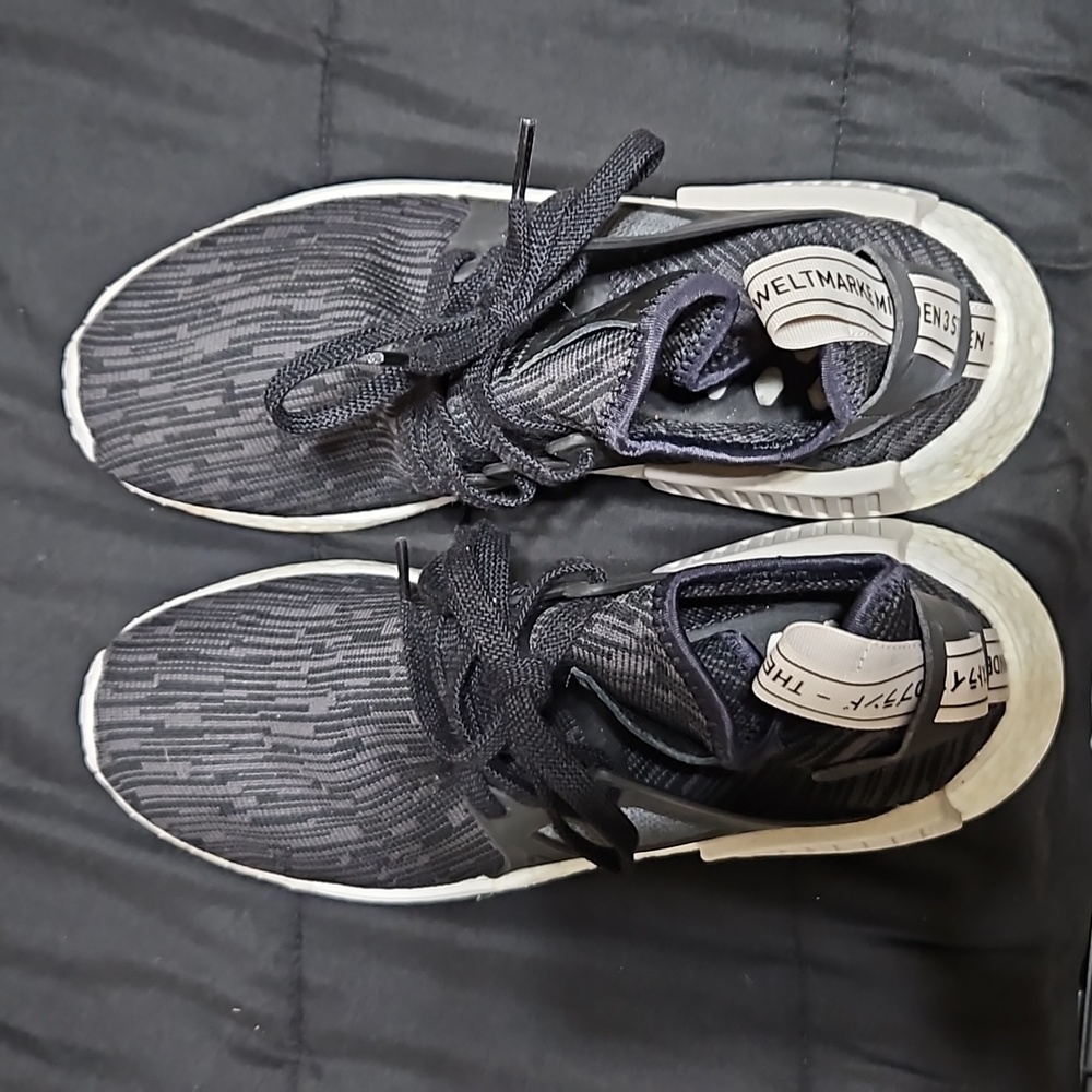 Adidas NMD R1 - Picture 8 of 9